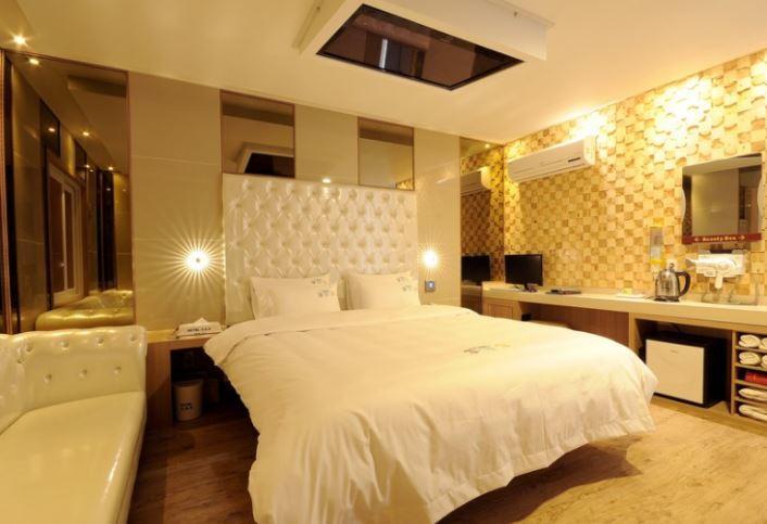 בוסאן Songjeong Hotel 369 מראה חיצוני תמונה